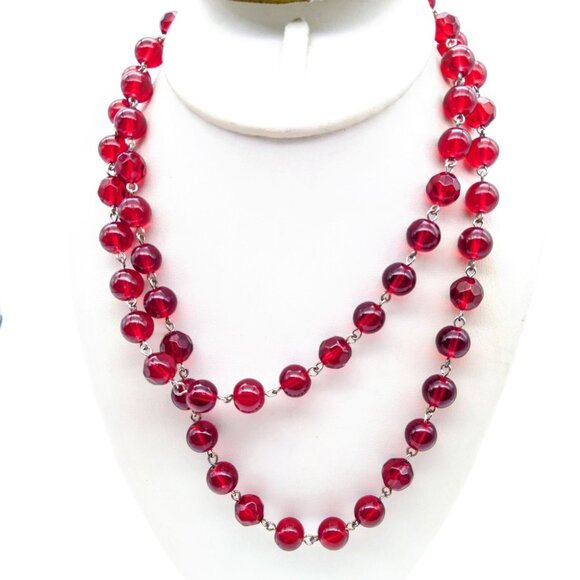 Ruby Red Vintage Lucite Beads, Rich Beaded Strand Flapper Necklace - Picture 1 of 3